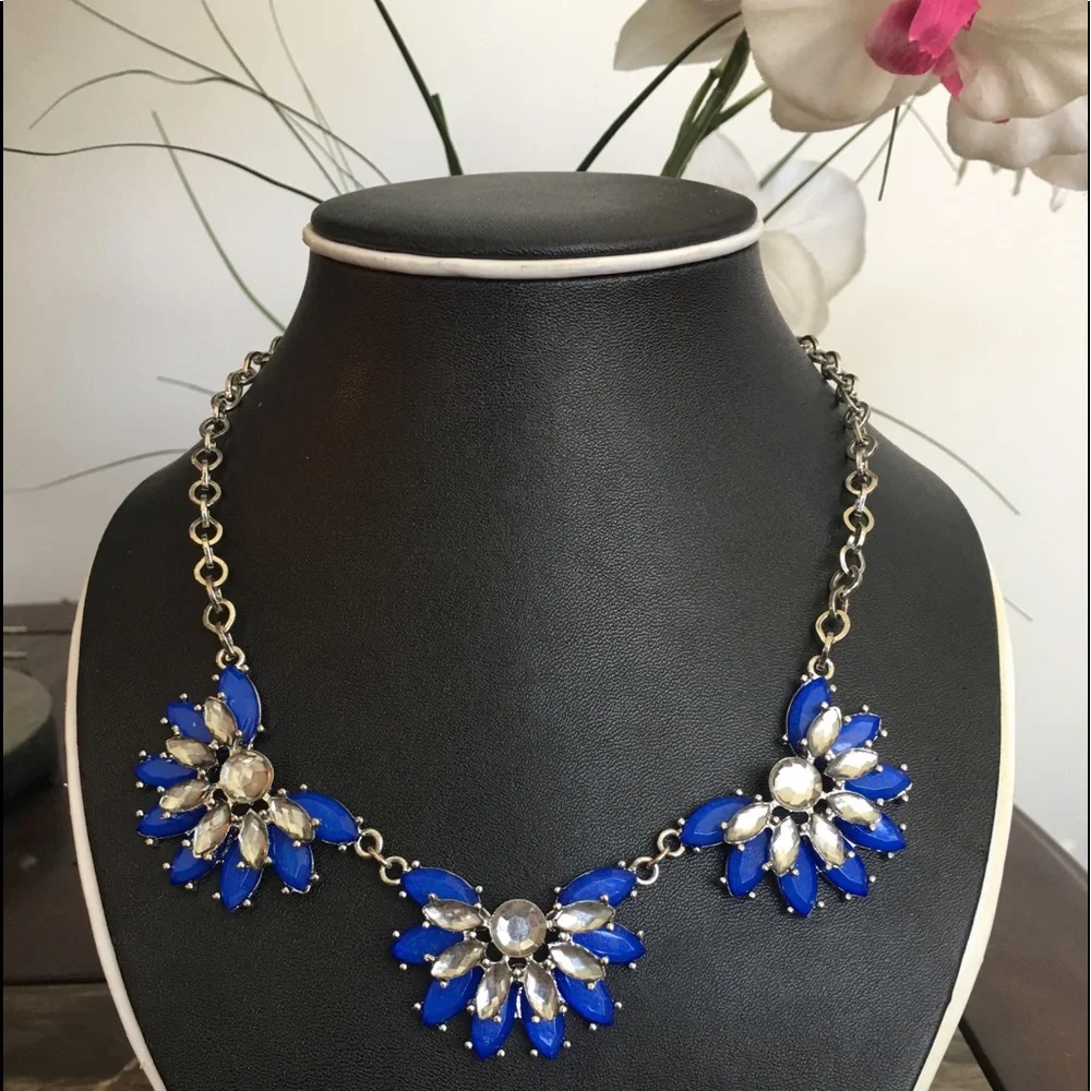 Blue silvertone‎ costume adjustable length necklace